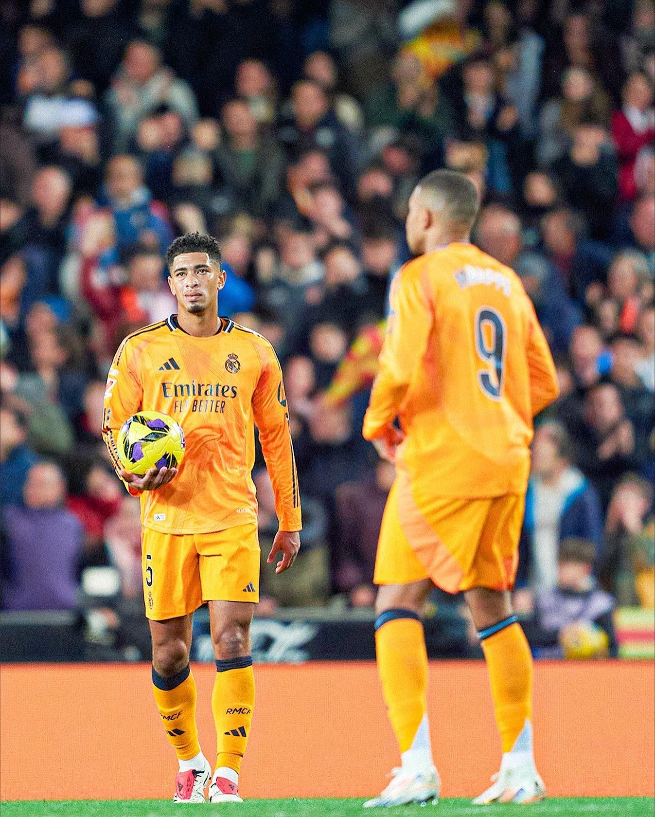 澳客官网app-西甲比赛中,瓦伦西亚队战绩亮眼(瓦伦西亚队阵容)