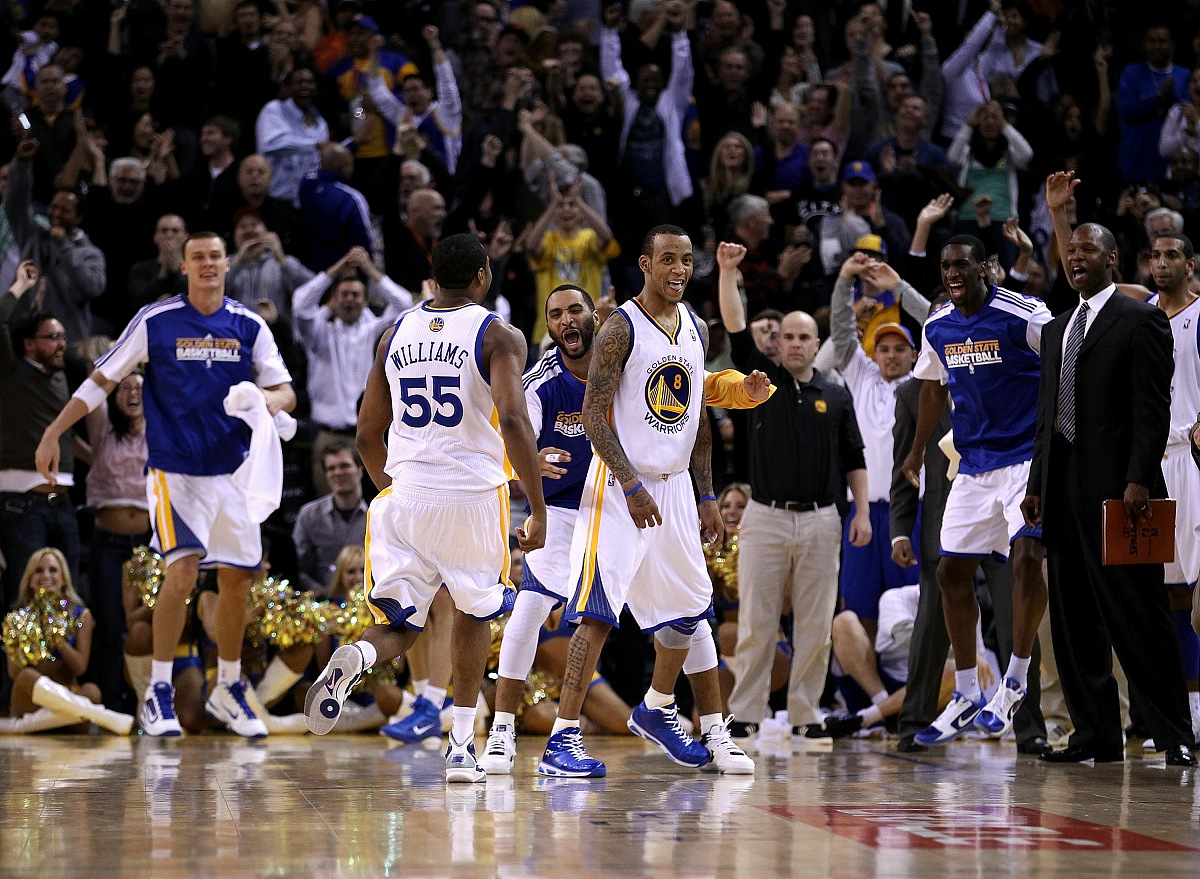 澳客在线-球员们在比赛中展现出良好的团队配合