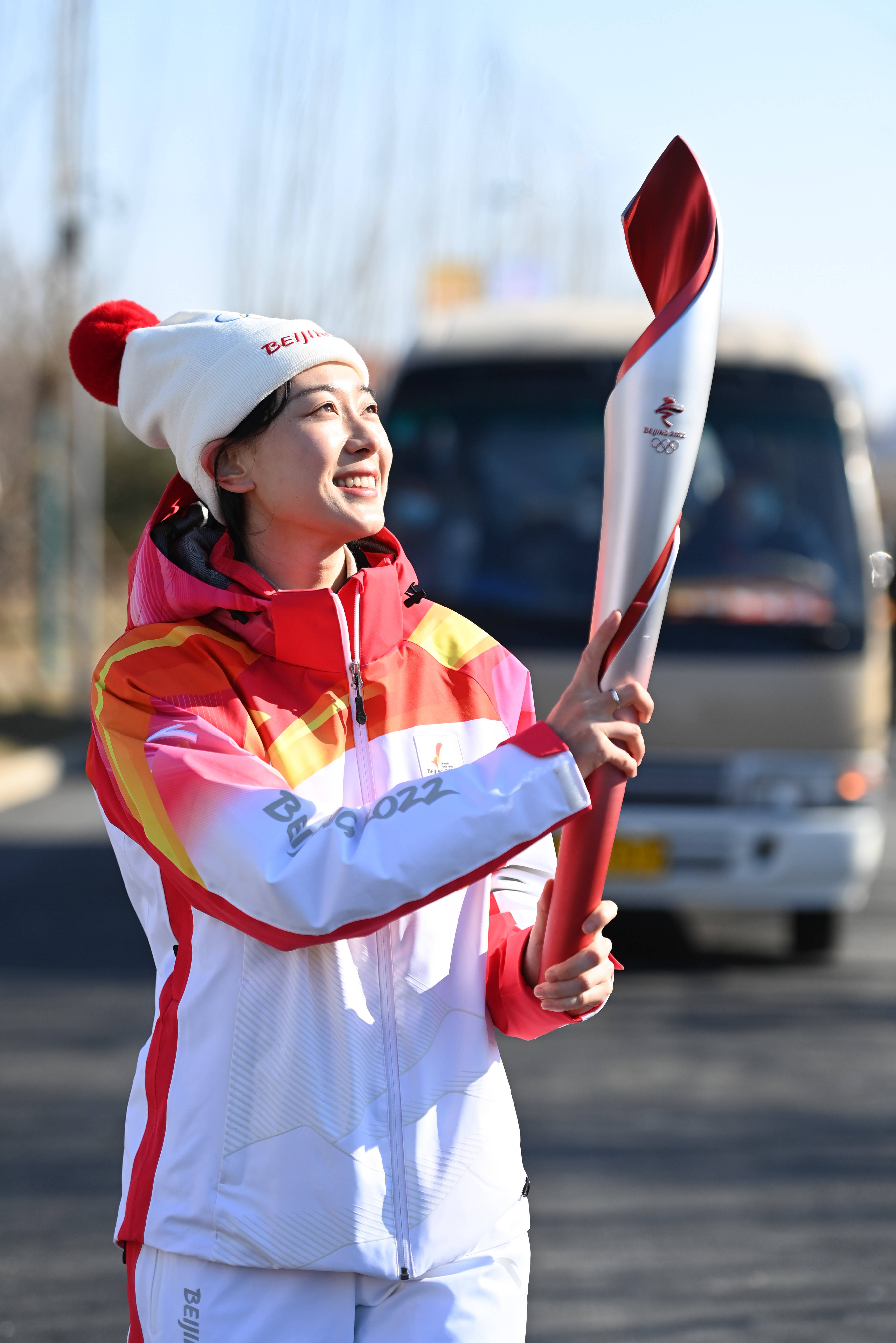 澳客馆-关于红红火火!火炬接力赛上演绝地逃生,选手团队合作斩获金牌的信息