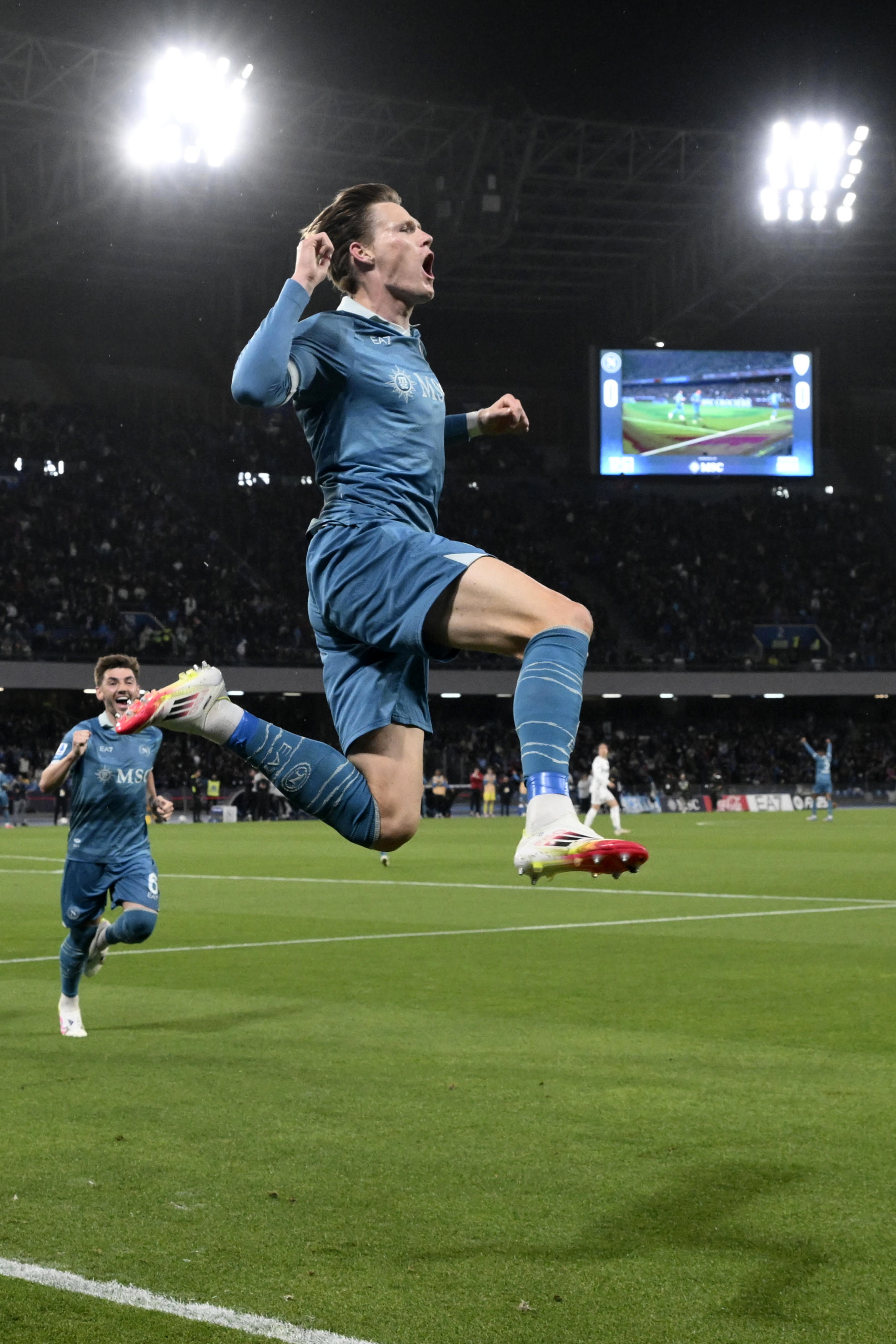 澳客培训-那不勒斯后卫受伤退出本轮比赛