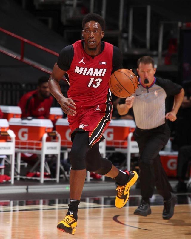 澳客官方-热火队战术调整获得突破进展的简单介绍