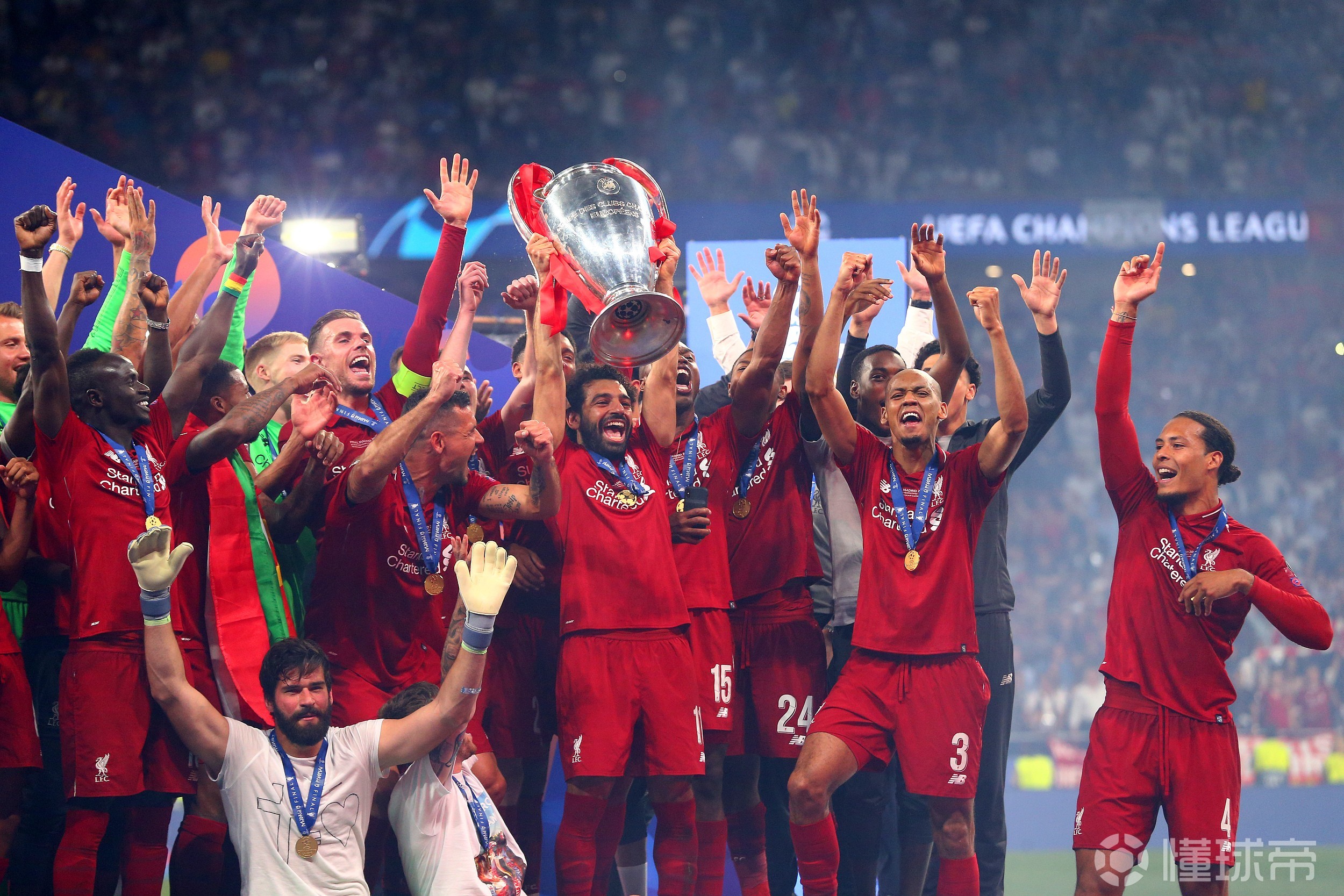 澳客官网-利物浦大胜AC米兰,红军球迷沸腾的简单介绍
