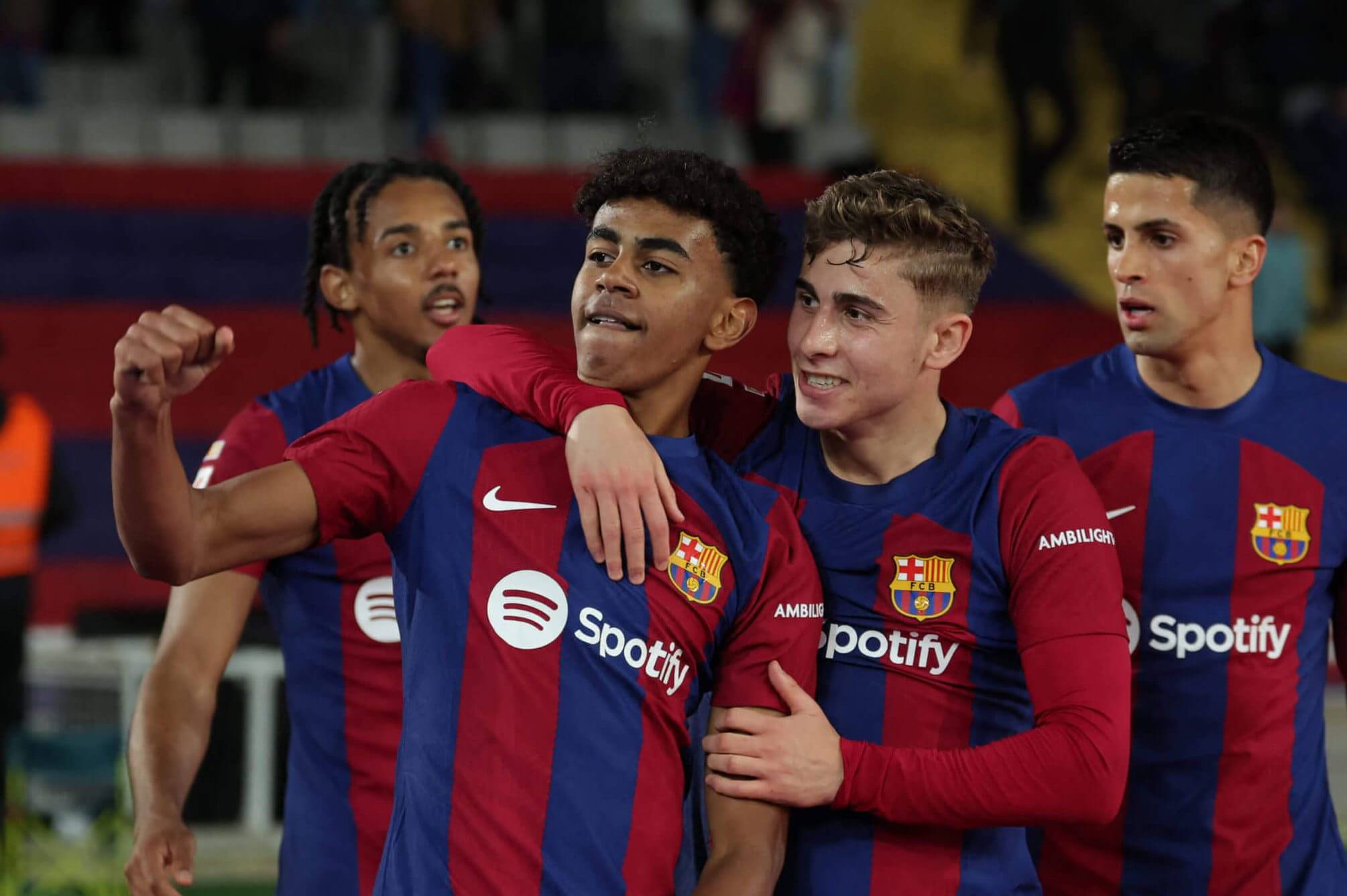 澳客网页版-巴塞罗那遭遇主场失利,淘汰赛形势岌岌可危的简单介绍