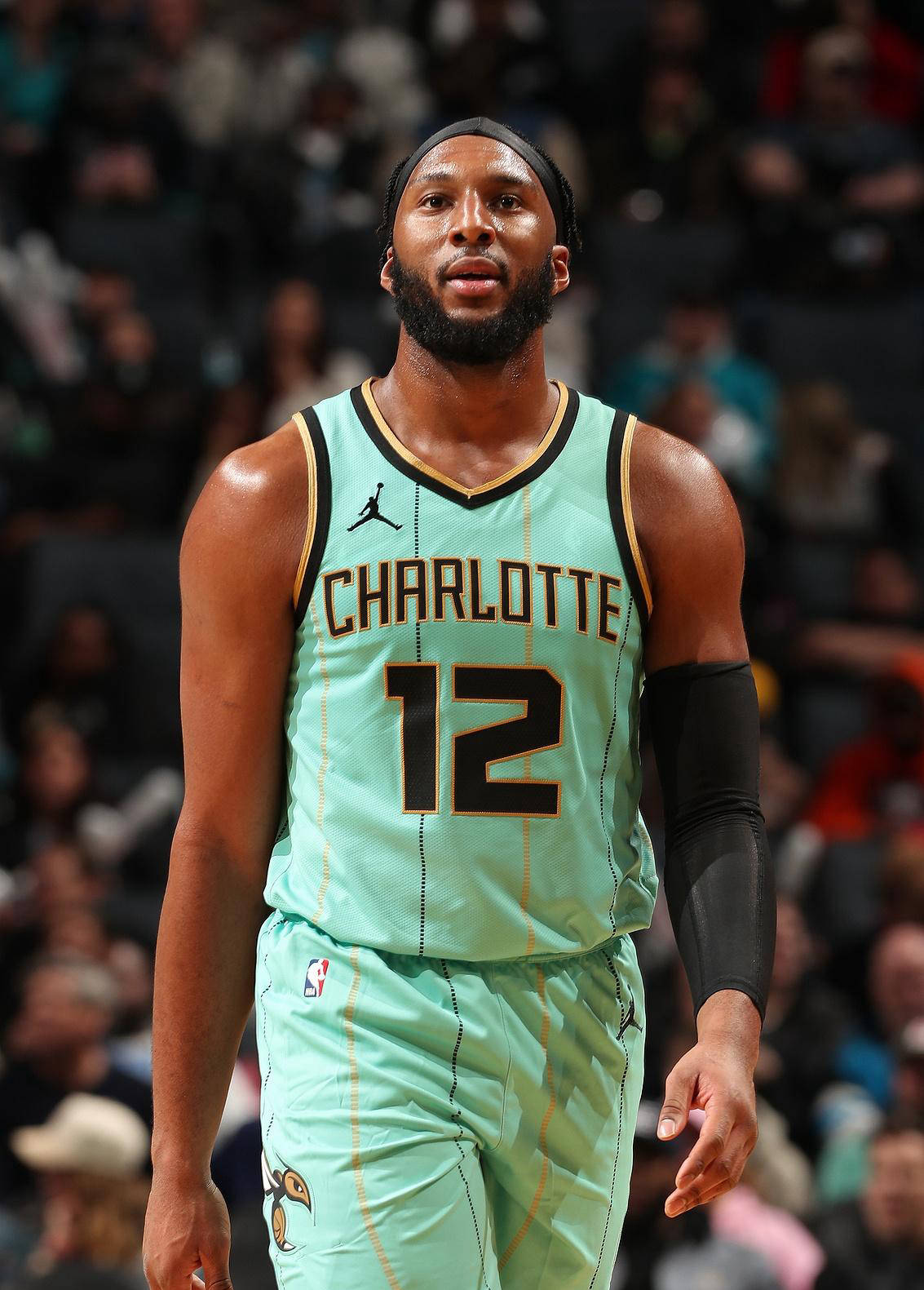 澳客链接-新援表现抢眼,球队整体实力提升