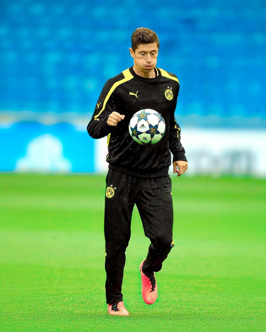 澳客平台-关于莱万多夫斯基破门,拜仁慕尼黑大胜多特蒙德的信息