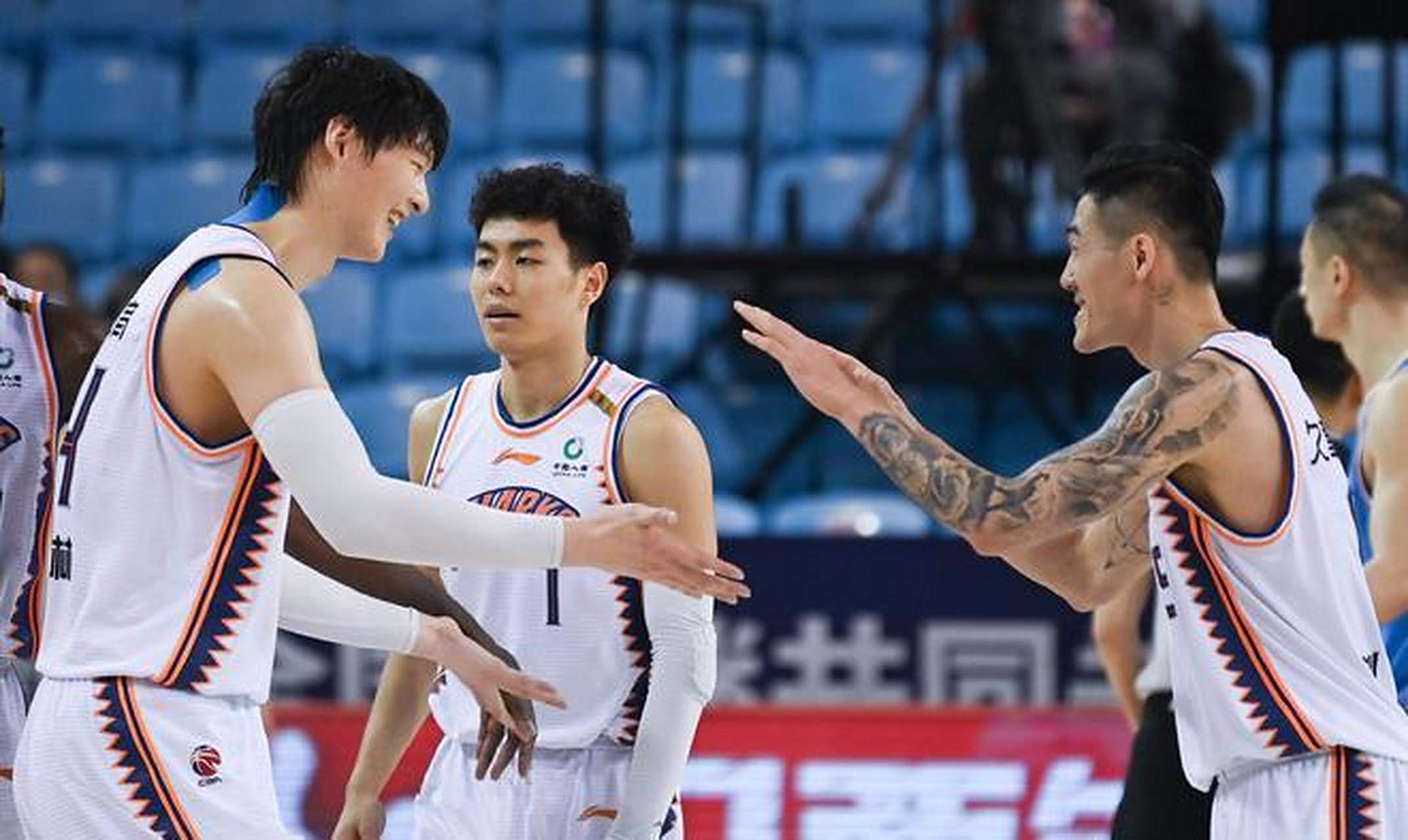 澳客入口-包含河南男篮壮烈抗击福建,球队令人敬佩的词条