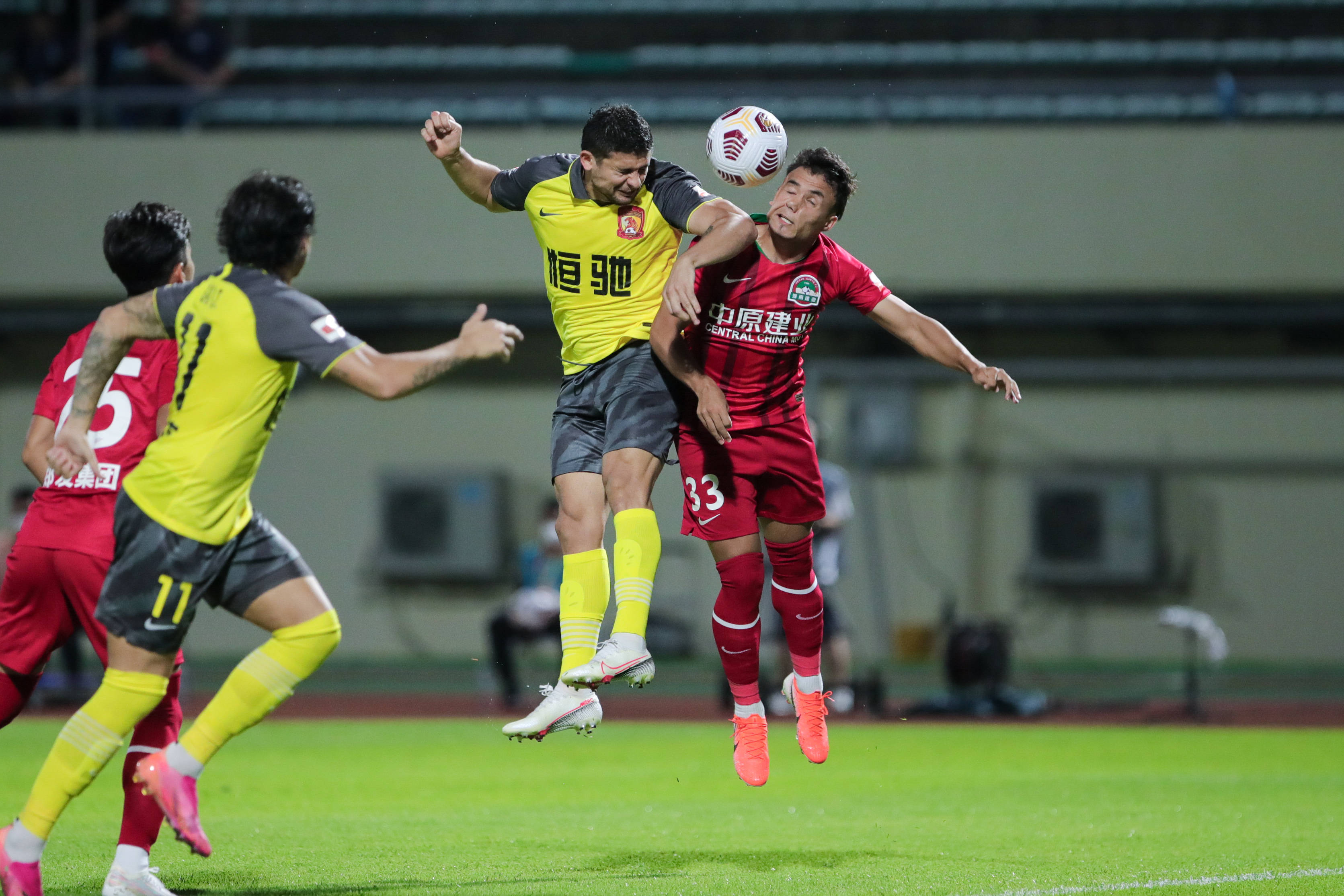 澳客官网登录网址-一支强队被弱队逼平,局面失去控制