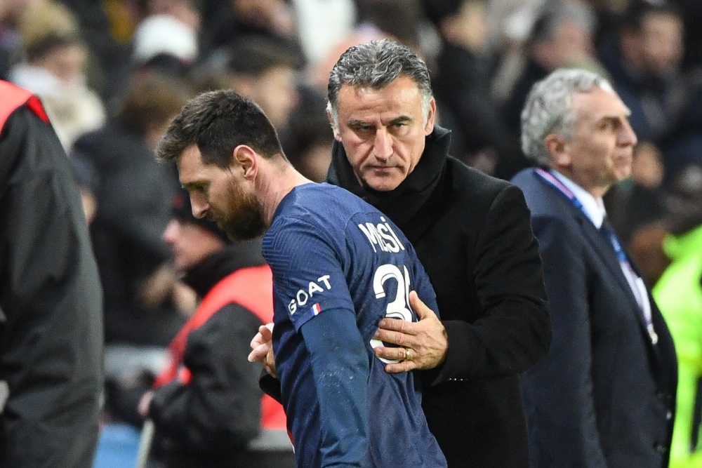 澳客地址-球队换帅频繁,管理层运作备受质疑