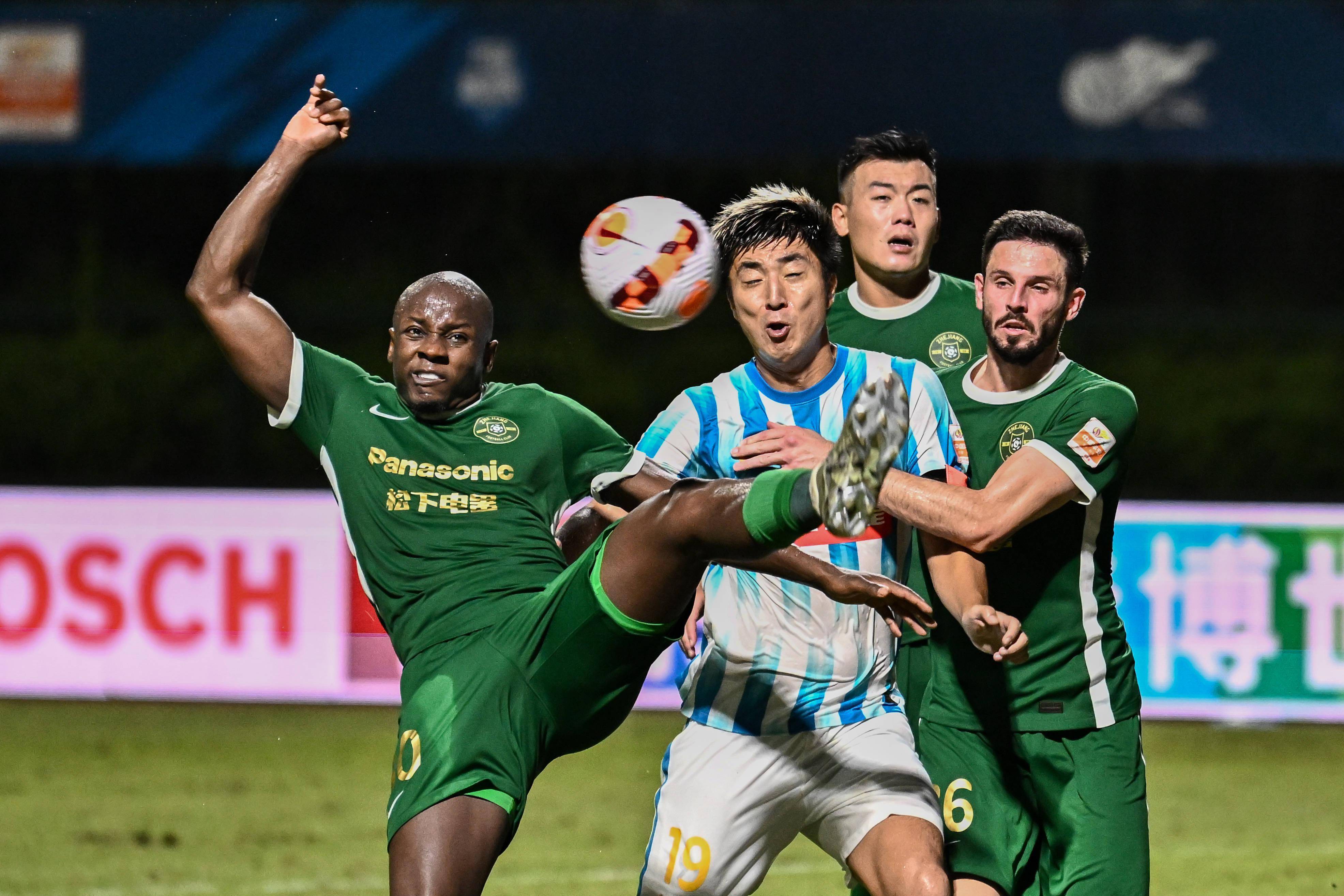 澳客登录-中超球员在国际赛场大放异彩,展现出色表现